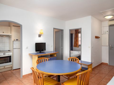 APPARTEMENT 4 personnes - 2 pièces - Classique 2P4 (Séjour + Petit-déjeuner)