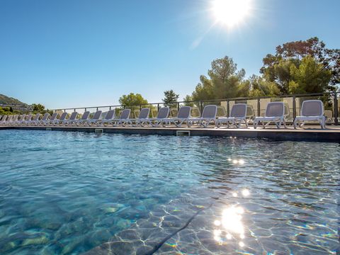 SOWELL - Résidence Les Chênes Verts - Camping Var - Image N°6