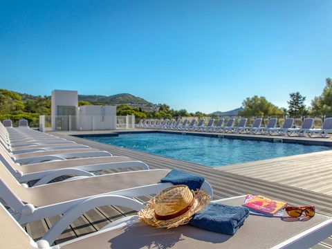 SOWELL - Résidence Les Chênes Verts - Camping Var - Image N°5