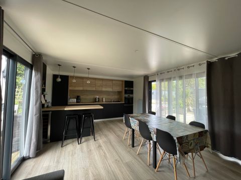 Mobilhome 6 personnes - COSY ECOLODGE - DF17 - 3 chambres - CLIM - PISCINE/JACUZZI - WIFI - 2 TERRASSES