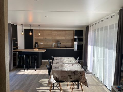 Mobilhome 6 personnes - COSY ECOLODGE - DF17 - 3 chambres - CLIM - PISCINE/JACUZZI - WIFI - 2 TERRASSES