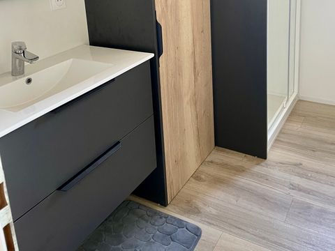 MOBILHOME 4 personnes - CONFORTABLE ECOLODGE (DF23) 2CH - CLIM - WIFI - PISCINE/JACUZZI 4 pers