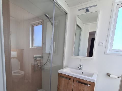 Mobilhome 8 personnes - ECOLODGE FAMILIAL - DF31 - 3 chambres - 2 salles de bain - CLIM - WIFI - PISCINE/JACUZZI - 2 TERRASSES