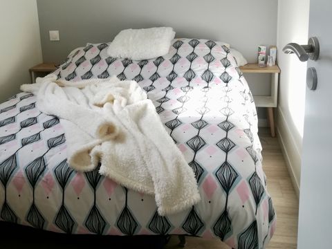 Mobilhome 6 personnes - ECOLODGE AU CALME - DF20 - 3 chambres - 2 salles de bain - 2 TERRASSES - CLIM - WIFI