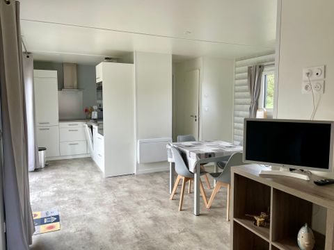 Mobilhome 4 personnes - ECOLODGE AU CALME - DF19 - 2 chambres - 2 salles de bain - WIFI - CLIM - PISCINE A L ANNEE