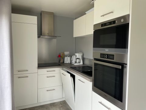 Mobilhome 4 personnes - ECOLODGE AU CALME - DF19 - 2 chambres - 2 salles de bain - WIFI - CLIM - PISCINE A L ANNEE