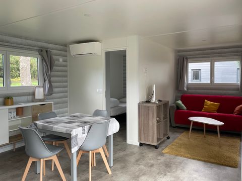 Mobilhome 4 personnes - ECOLODGE AU CALME - DF19 - 2 chambres - 2 salles de bain - WIFI - CLIM - PISCINE A L ANNEE