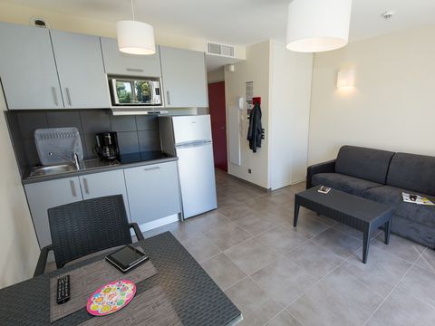 Studio 2 personnes - Perles ST2 (Séjour + Petit-déjeuner)