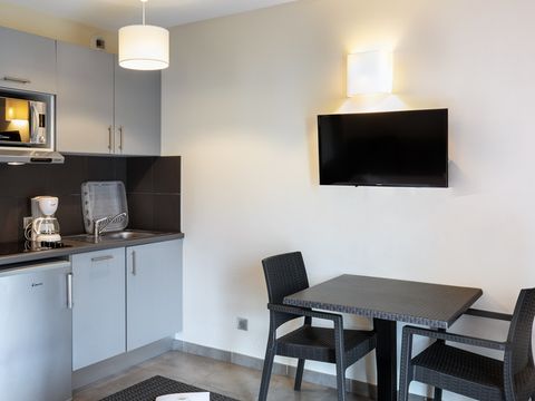 Studio 2 personnes - Perles ST2 (Séjour + Petit-déjeuner)