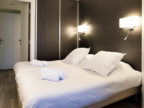 APPARTEMENT 8 personnes - 2 cabines (Séjour + Petit-déjeuner)