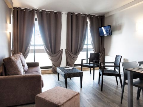 APPARTEMENT 8 personnes - 2 cabines (Séjour + Petit-déjeuner)