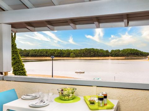 APPARTEMENT 6 personnes - Vue Lac