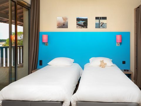 APPARTEMENT 6 personnes - Vue Lac (Séjour + Petit-déjeuner)