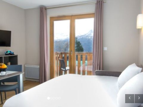 STUDIO 4 personnes - Studio 2/4 personnes (Séjour + Petit-déjeuner)
