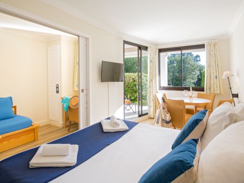 Chambre 2 personnes - Double (Séjour + Petit-déjeuner)