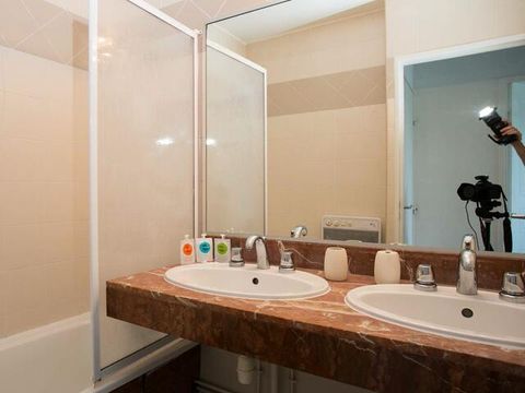 APPARTEMENT 6 personnes - Avec cabine