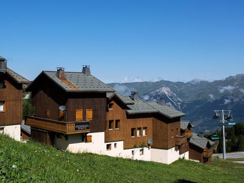 Madame Vacances - Résidence Les Chalets du Praz - Camping Savoie - Image N°3