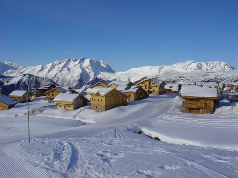 La Résidence Les Chalets de L'Altiport   - Camping Isère - Image N°3