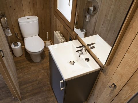 BUNGALOW 4 personnes - BORD DE LUXE