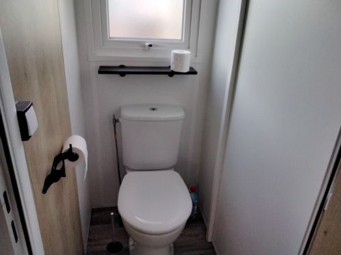 MOBILHOME 6 personnes - 3 chambres - 1 salle d'eau - (Clim, TV, Lave-linge) - Terrasse couverte