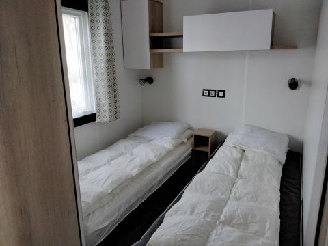 MOBILHOME 6 personnes - 3 chambres - 1 salle d'eau - (Clim, TV, Lave-linge) - Terrasse couverte