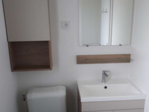 MOBILHOME 8 personnes - 3 chambres 2 salles d'eau - Lattes MH LUMI 302