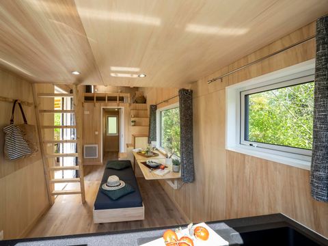HÉBERGEMENT INSOLITE 4 personnes - Tiny House PREMIUM 2 chambres
