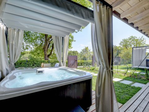 Appartement 6 personnes - MIMOSA (avec un petit jardin)
