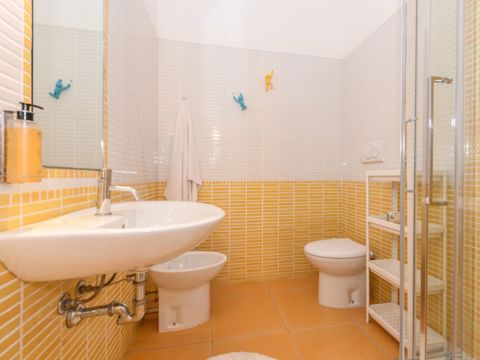 Appartement 6 personnes - MIMOSA (avec un petit jardin)