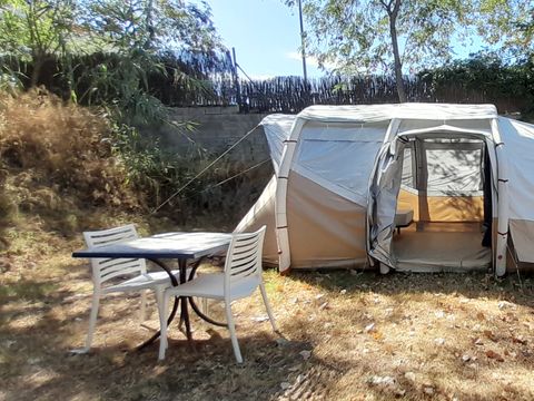 TENTE 4 personnes - TENTE DECATHLON
