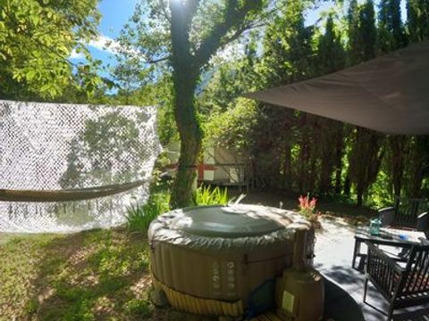 CARAVANE 3 personnes - 2/3 personnes et jacuzzi - OcéaniK