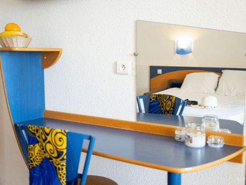 STUDIO 2 personnes - VUE VILLAGE