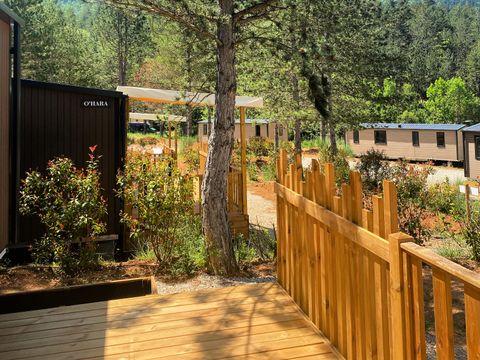 MOBILHOME 4 personnes - Cottage 33m² Confort - 2 chambres + Terrasse semi-couverte + TV + 2SDB + Vue Lac 4 pers