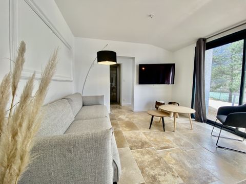 VILLA 6 personnes - Villa 116m² Premium - 3 chambres + Terrasse Vue Lac + TV + 2SDB + SPA + LV 6 pers