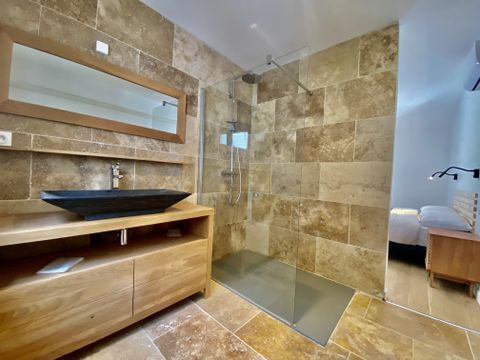 VILLA 6 personnes - Villa 116m² Premium - 3 chambres + Terrasse Vue Lac + TV + 2SDB + SPA + LV 6 pers