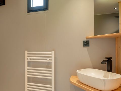 CHALET 4 personnes - Cabane de charme vue Lac (2ad + 2enf (-12ans))
