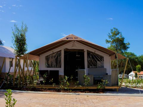 Tente en toile et en bois 5 personnes - Luxury safari tent