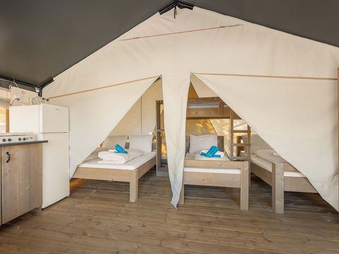 Tente en toile et en bois 4 personnes - Tente safari Confort + climatisation