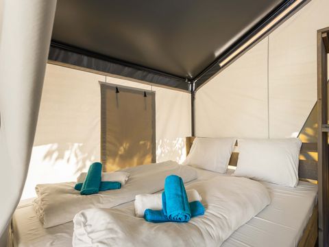 Tente en toile et en bois 4 personnes - Tente safari Confort + climatisation