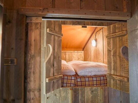 Tente en toile et en bois 6 personnes - Tente Safari Lodge | 3 Ch. | 6 Pers. | Terrasse surélevée | Clim.