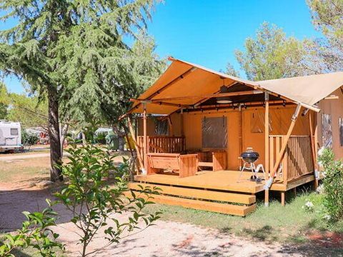 Tente en toile et en bois 6 personnes - Tente Safari Lodge | 3 Ch. | 6 Pers. | Terrasse surélevée | Clim.