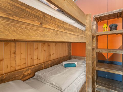 TENTE TOILE ET BOIS 4 personnes - Naturiste Ulika - Tente Safari + sanitaires + air conditionné (6P)