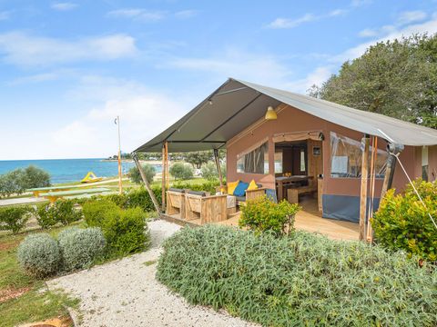 TENTE TOILE ET BOIS 4 personnes - Naturiste Ulika - Tente Safari + sanitaires + air conditionné (6P)