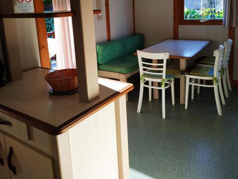 CHALET 5 personnes - 5 24m² + terrasse couverte 10m²  2 chambres