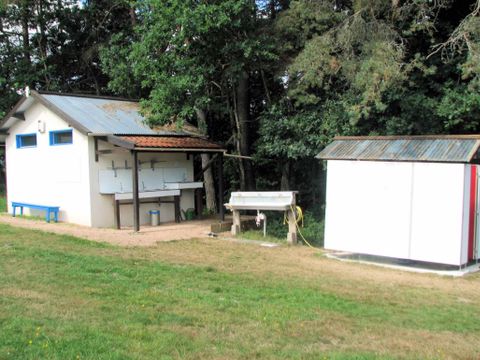 Camping La Vallee Verte - Camping Puy-de-Dôme - Image N°4