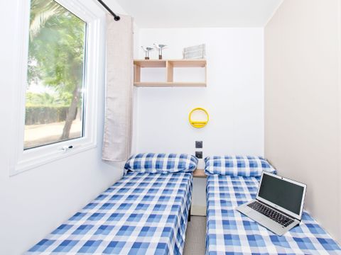 BUNGALOW 4 personnes - TITANIA