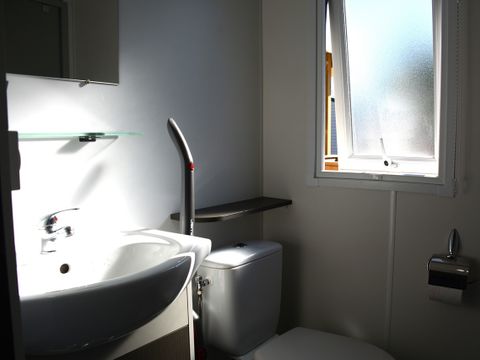 MOBILHOME 8 personnes - 003 (3 chambres, 2 salle d'eau) - Clim, TV, Lave-vaisselle, Lave-linge - Terrasse