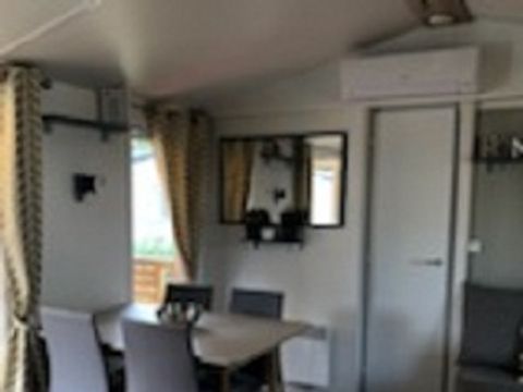 MOBILHOME 6 personnes - 005 (3 chambres, 2 salle d'eau) - Clim, TV, Lave-vaisselle, Lave-linge - Terrasse