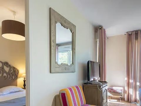 APPARTEMENT 5 personnes - Classique Cottage Ch. 4 Adultes +1 Enfant Coin nuit Terrasse Climatisation