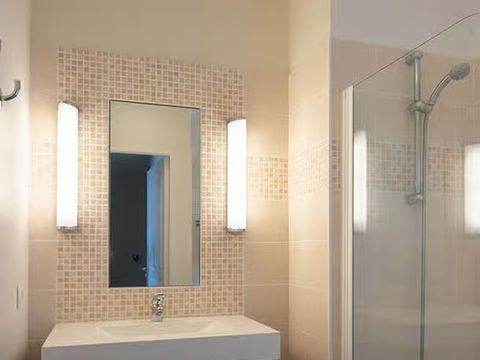 APPARTEMENT 4 personnes - Premium Cottage Duplex 2 chambres 2 Adultes + 2 Enfants Terrasse Climatisation